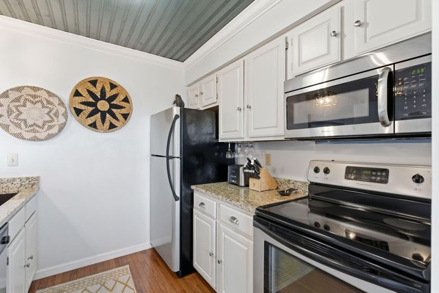 6 Treehouse Lane 1, Branson, MO 65616