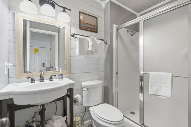 6 Treehouse Lane 1, Branson, MO 65616