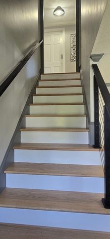 38 Raven Rd, Dracut, MA 01826