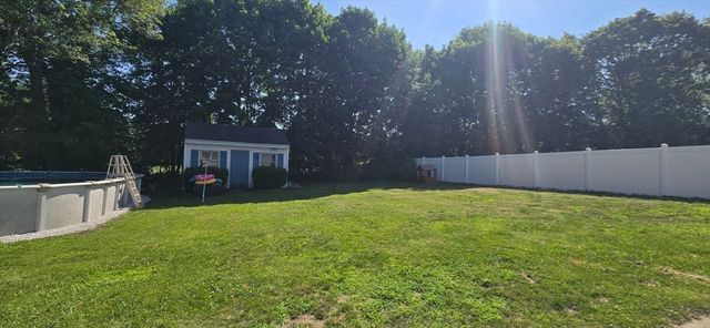 38 Raven Rd, Dracut, MA 01826