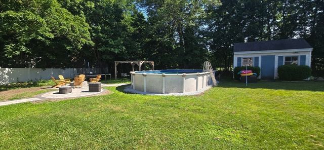 38 Raven Rd, Dracut, MA 01826