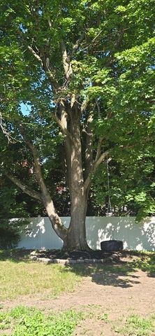 38 Raven Rd, Dracut, MA 01826