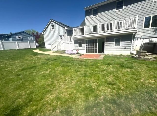 38 Raven Rd, Dracut, MA 01826