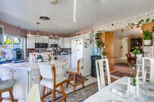 6060 Cowles Mountain Boulevard, La Mesa, CA 91942