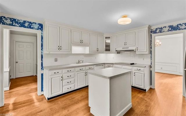 5306 Graycliff Drive, Greensboro, NC 27406