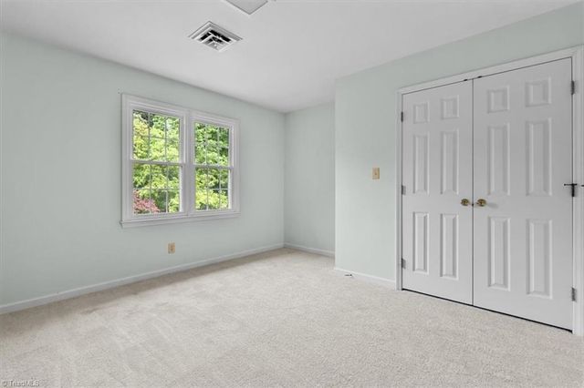 5306 Graycliff Drive, Greensboro, NC 27406