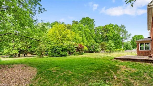 5306 Graycliff Drive, Greensboro, NC 27406