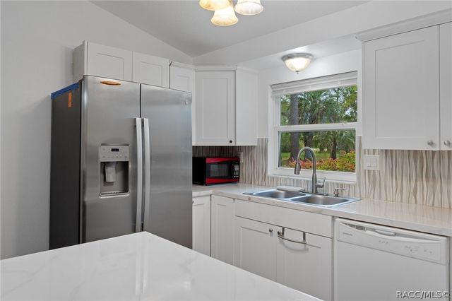 977 S Bea Avenue, Inverness, FL 34452