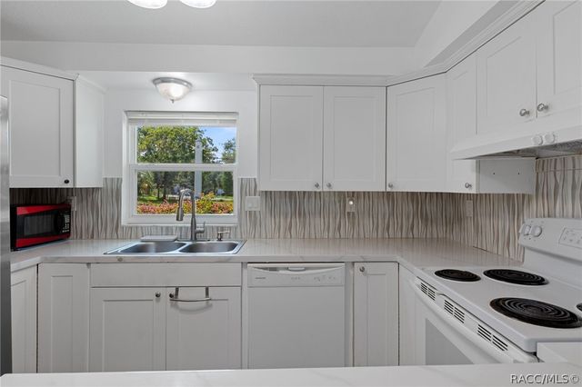 977 S Bea Avenue, Inverness, FL 34452