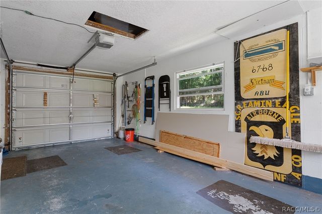 977 S Bea Avenue, Inverness, FL 34452