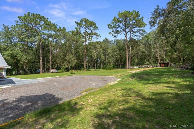 977 S Bea Avenue, Inverness, FL 34452