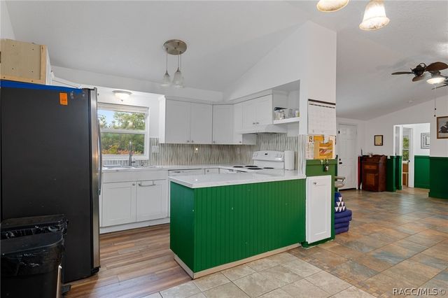 977 S Bea Avenue, Inverness, FL 34452