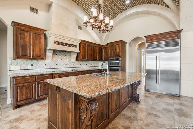 68 Brook Ridge, Fair Oaks Ranch, TX 78015
