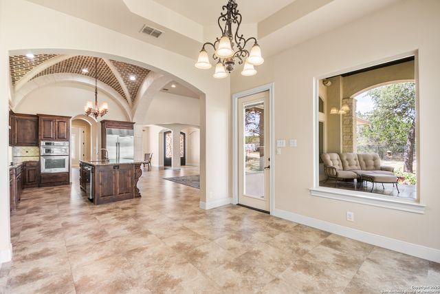 68 Brook Ridge, Fair Oaks Ranch, TX 78015