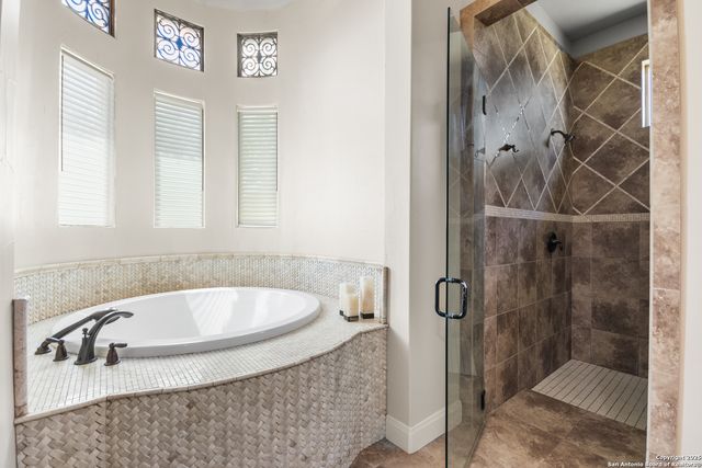 68 Brook Ridge, Fair Oaks Ranch, TX 78015