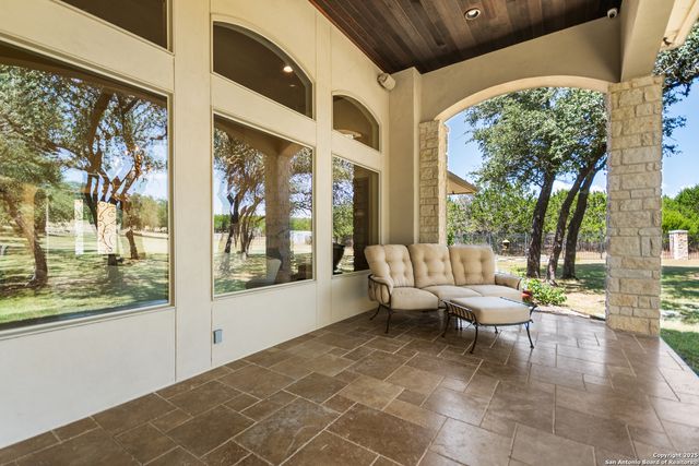 68 Brook Ridge, Fair Oaks Ranch, TX 78015