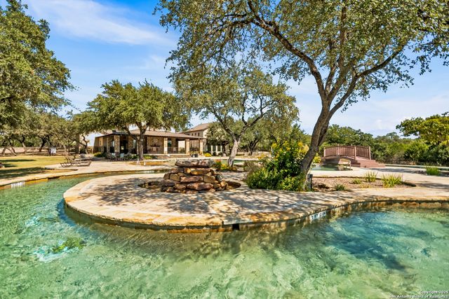 68 Brook Ridge, Fair Oaks Ranch, TX 78015