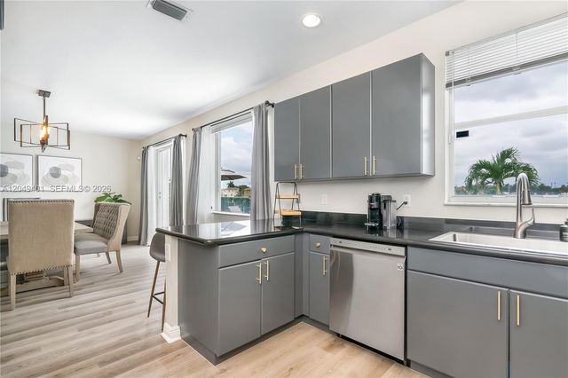 13724 SW 52nd Street, Miramar, FL 33027