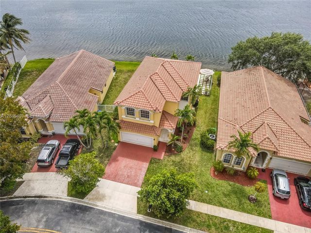 13724 SW 52nd Street, Miramar, FL 33027