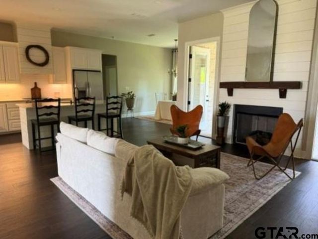 245 Kathryns Ct, Mount Pleasant, TX 75455