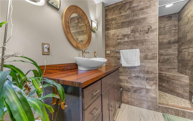 785 W Ocean View AVE, Norfolk, VA 23503