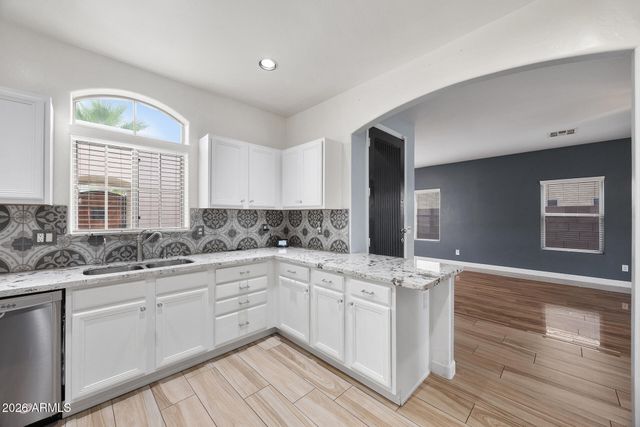 608 W GARY Way, Phoenix, AZ 85041