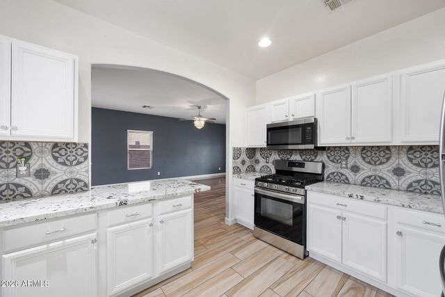 608 W GARY Way, Phoenix, AZ 85041