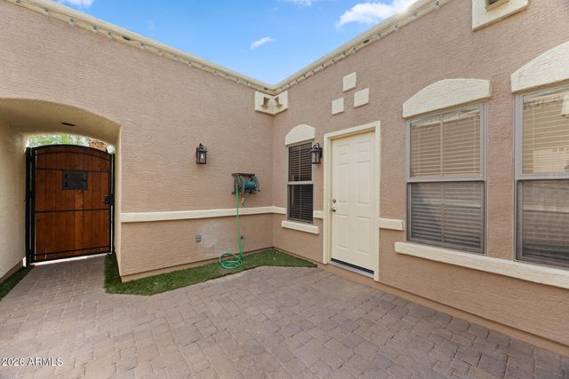 608 W GARY Way, Phoenix, AZ 85041