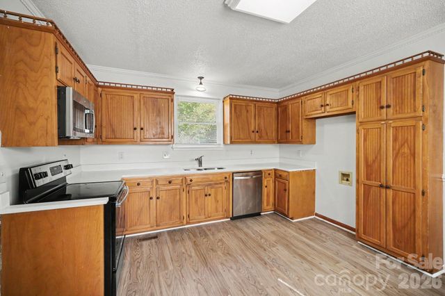 304 Julia Drive, Lincolnton, NC 28092