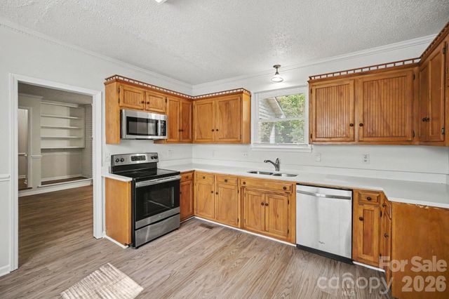 304 Julia Drive, Lincolnton, NC 28092
