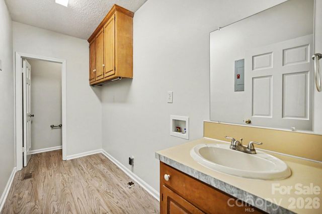 304 Julia Drive, Lincolnton, NC 28092