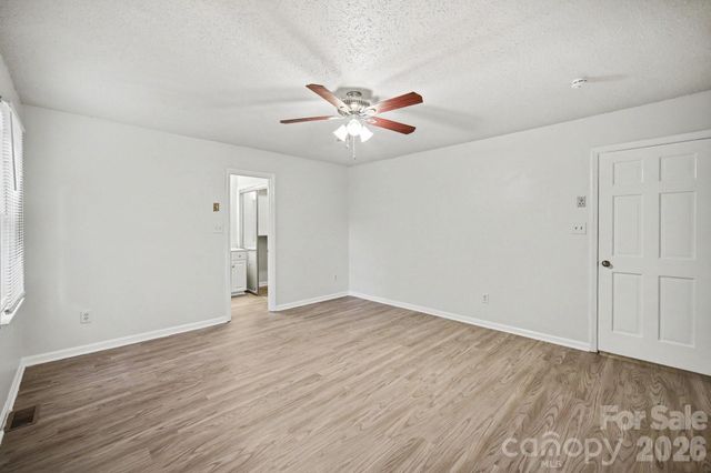 304 Julia Drive, Lincolnton, NC 28092