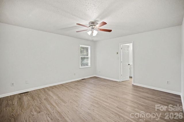304 Julia Drive, Lincolnton, NC 28092