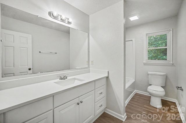 304 Julia Drive, Lincolnton, NC 28092