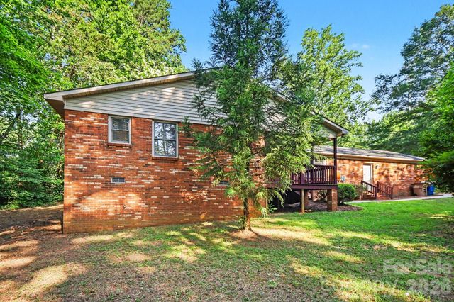 304 Julia Drive, Lincolnton, NC 28092