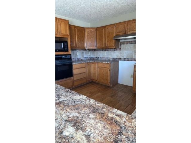 1105 S Belford Ave, Holyoke, CO 80734