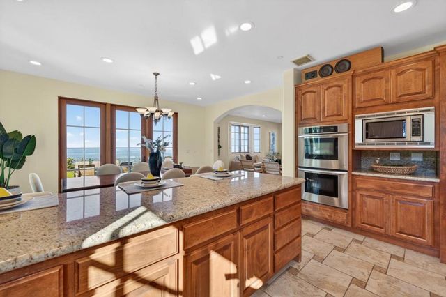 17599 Montebello Road, Cupertino, CA 95014