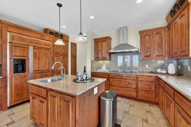 17599 Montebello Road, Cupertino, CA 95014