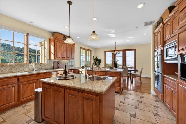 17599 Montebello Road, Cupertino, CA 95014