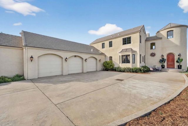 17599 Montebello Road, Cupertino, CA 95014