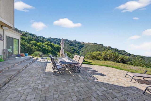 17599 Montebello Road, Cupertino, CA 95014