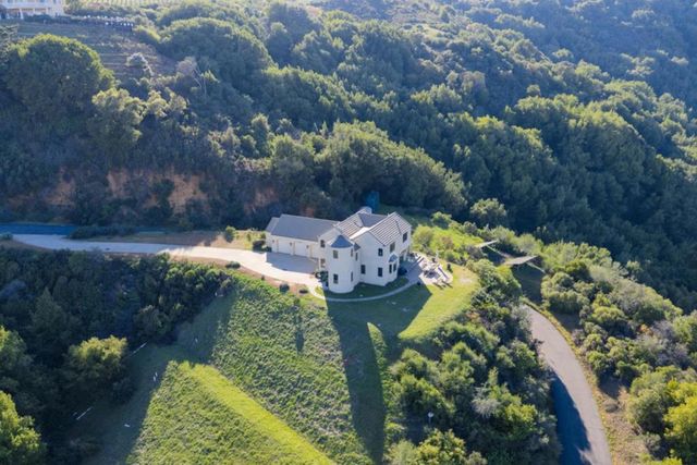 17599 Montebello Road, Cupertino, CA 95014