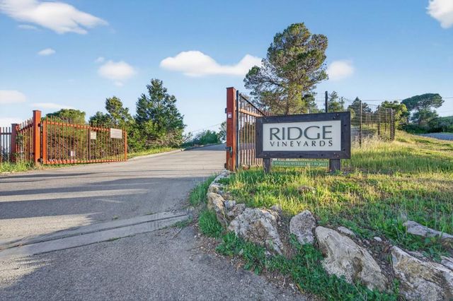 17599 Montebello Road, Cupertino, CA 95014