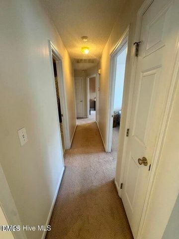 124 Stockbridge Drive, Selma, NC 27576