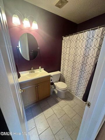 124 Stockbridge Drive, Selma, NC 27576
