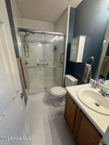 124 Stockbridge Drive, Selma, NC 27576