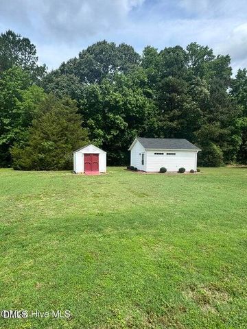 124 Stockbridge Drive, Selma, NC 27576