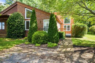 1063 ROSEDALE DR, Rockingham, VA 22801