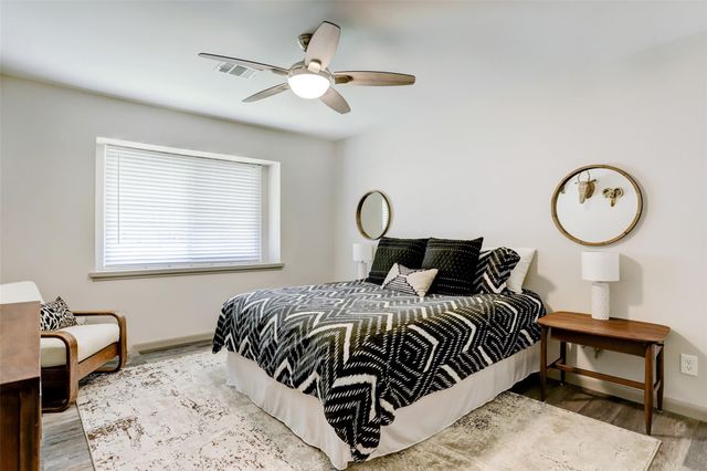5138 Rutherglenn Drive, Houston, TX 77096
