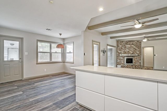 5138 Rutherglenn Drive, Houston, TX 77096
